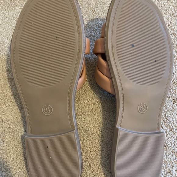 Sandals - Picture 3 of 3